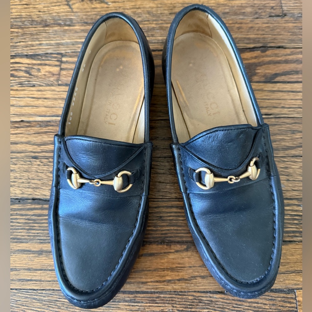 Gucci Black Leather Loafers with Gold Accent